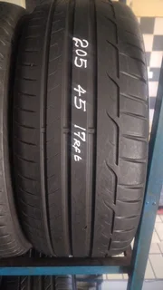 225/50 R17 used tyres in mint condition. Call /WhatsApp Enzo 0783455713
