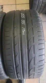 275/35 R21 used tyres and more.call/whatsapp Enzo 0783455713