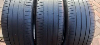 255/35 R19 used tyres and more.call/whatsapp Enzo 0783455713