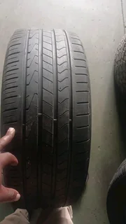 245/40 R18 used tyres in mint condition. Call /WhatsApp Enzo 0783455713