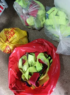 I I&#39;m selling safety harness for 1900 4 of those