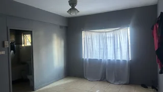 Studio apartment R2600 Durban smith street