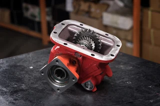 Side Tipper Hydraulic Fitment On Truck