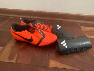 Soccer boots