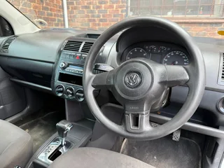 2014 Volkswagen Polo Sedan Sedan