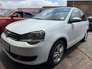 2014 Volkswagen Polo Sedan Sedan