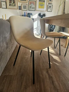 Modern Wooden Dining Table &#43; 4 Chairs