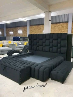 Winter Special (Combo Deal Bed&#43;Headboard&#43;Two Side Pedestals)