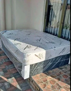 Buy 1Bed &amp;Get 1 Free Headboad&#43;Two Side Pedestals