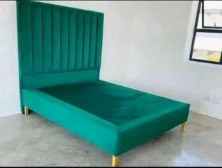 End of  year special ( buy one bed get one headboad free