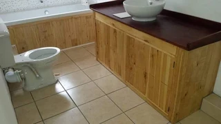 Cabinet maker/Carpenter/Handyman