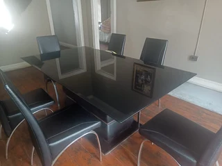 Table - Ad posted by Issufo popat