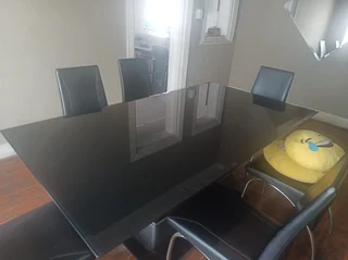 Table - Ad posted by Issufo popat