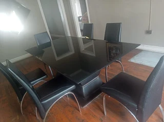 Table - Ad posted by Issufo popat