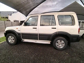 Mahindra scorpio 2.6 tdci 2006 model km 203000
