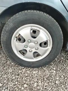 Hyundai Elantra 1 6i gls automatic