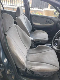 Hyundai Elantra 1 6i gls automatic