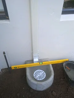 HIGHLY EXPERIENCED HANDYMAN LOOKING FOR ALL KIND OF MAINTENANCE WORK