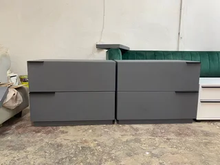 Pedestals - Ad posted by Sabelo Mthembu