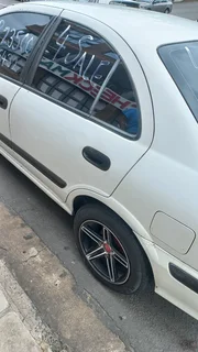 2002 Nissan Almera Sedan