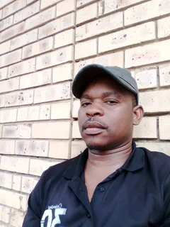 I am looking for job