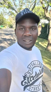 Am looking for gardening job