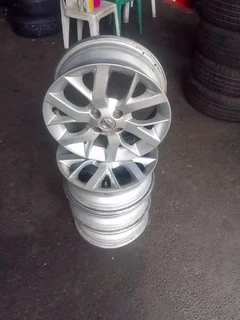 Nissan rims size 15
