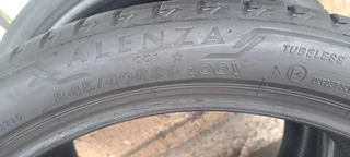 2x 245/40/21 Bridgestone Alenza runflat