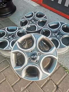 Kia Picanto Mags Size 15