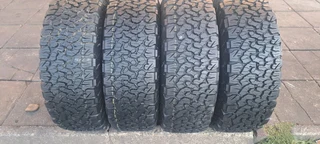 A set of brand new BFGoodrich ko2 , 285/70/17