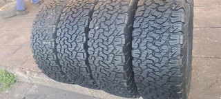 A set of brand new BFGoodrich ko2 , 285/70/17