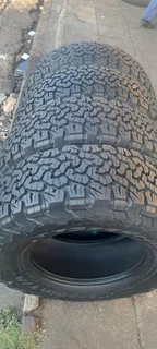 A set of brand new BFGoodrich ko2 , 285/70/17