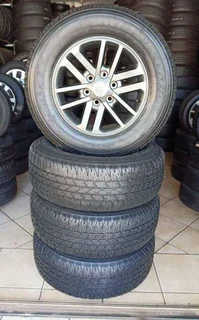 17 inch D4D Toyota hilux with Bridgestone dueler mags and tyres available