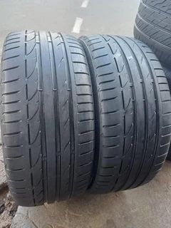 2x 225/40/18 Bridgestone runflat