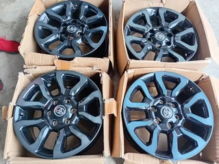 4x Toyota Legend Rs Rims Size 18 Inch Use Like New