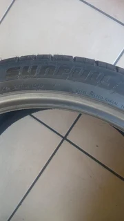 2x 295/35/21inch brand new tyres