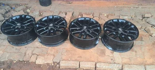 17inch mags for hilux bakkie