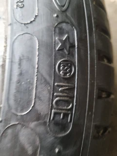 2x245/40/19 Michelin runflat