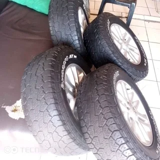 Rims and tyres size 17 for Toyota Hilux