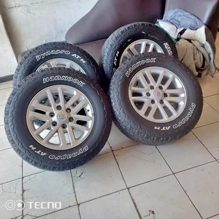 Rims and tyres size 17 for Toyota Hilux