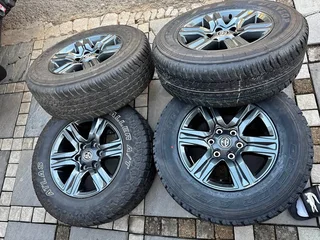 Hilux raider rim &amp; tyre 17inch
