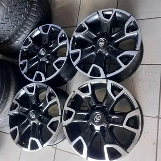 Toyota Hilux legend 50