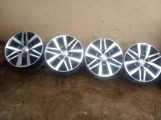 Toyota Hilux GD6 Dakar 18 inch rim