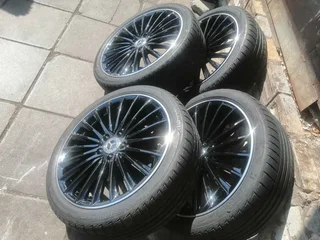 A set of 19&#34; Mercedes mags A-class and V-class in a very good condition