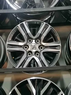 Hilux 17inch Mag Rim