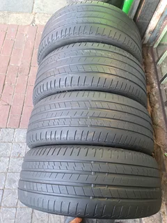 2x 245/45/20 and 2x275/40/20 runflat