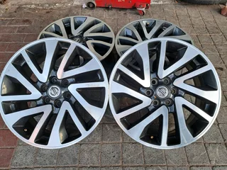 A set of 18inch navarra mags