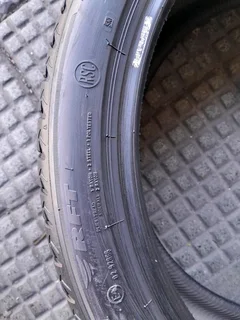 2x 275/35/21 Bridgestone Alenza runflat