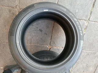 2x255/45/20 pirelli