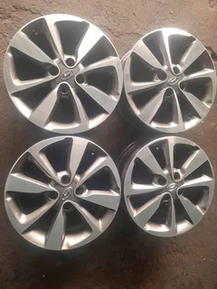 Original 16&#34; HYUNDAI i20 Rims